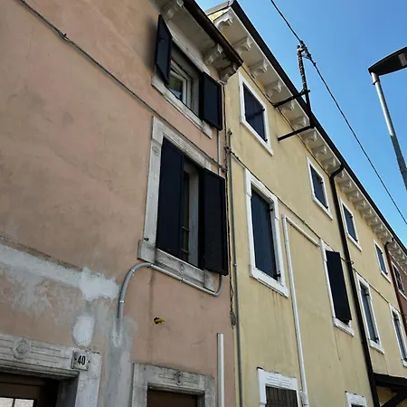 Apartamento Catullo Lounge And Near The Airport