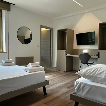 Catullo Lounge And Near The Airport *